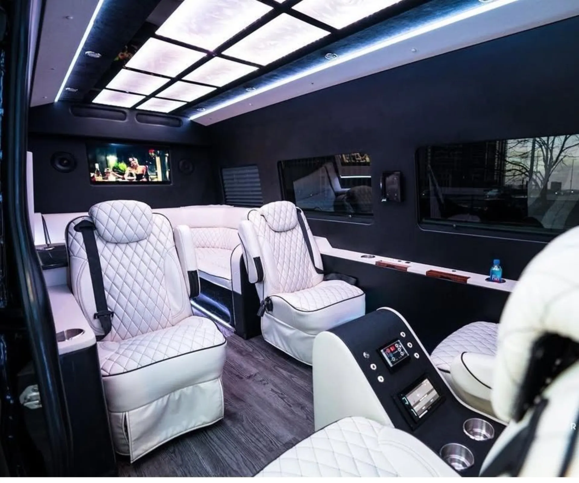 Party Sprinter in 60712